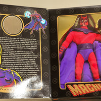 Marvel - Toy Biz - Famous Cover Series - X-Men Classics 8" Magneto Action Figure