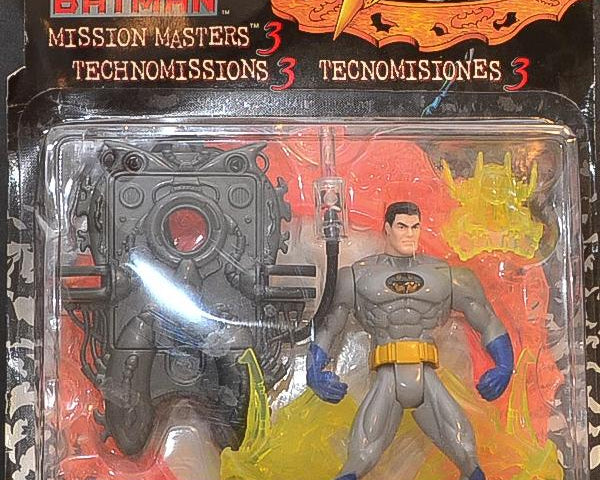 Hasbro - Batman Mission Masters 3 - Anti-Virus Bruce Wayne: Mission Action Figure