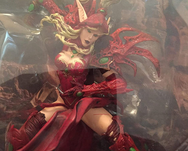 2007 DC Unlimited World Of Warcraft Series 1 Blood Elf  Rogue Valeera Sanguinar - Action Figure